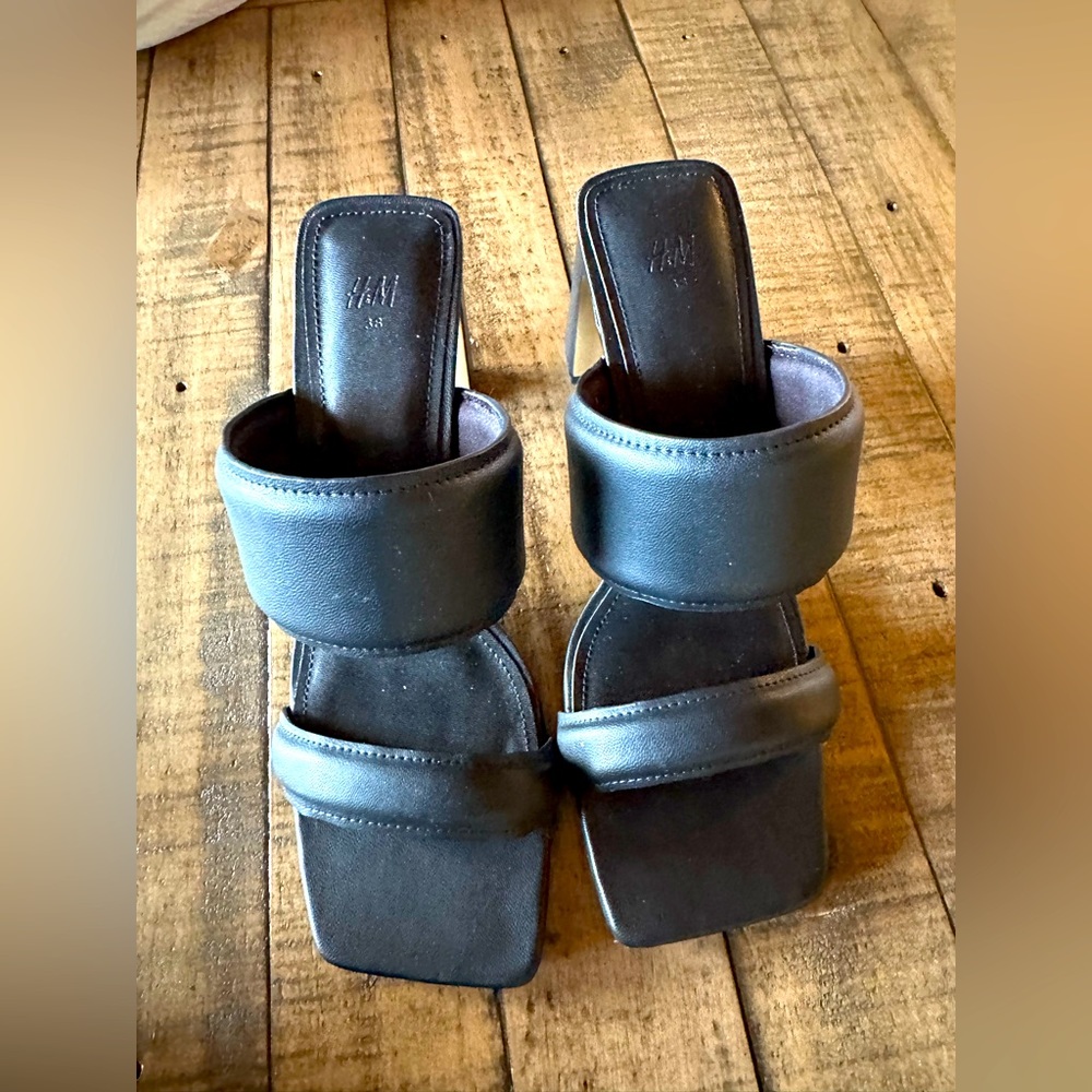 H&M open toe sandals heels